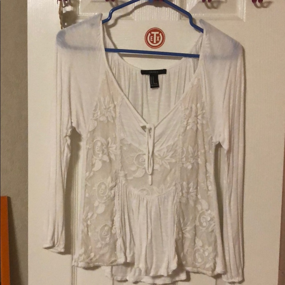 Long sleeve white shirt with lace pattern